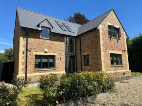 Tranquil Oxford retreat 4 Bedroom House aircon